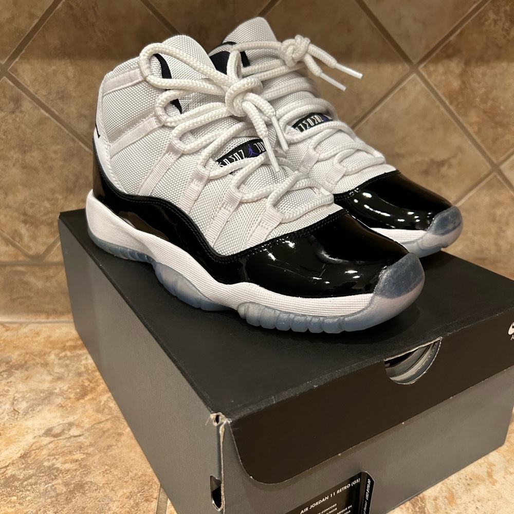 Air Jordan 11 Retro (GS)